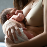 Poppate nel sonno: una soluzione per il sonno o un ostacolo al riposo?
